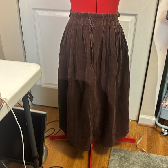 Beautiful Vintage Japanese Midi-Length Corduroy Skirt Embroidered - Picture 1 of 7